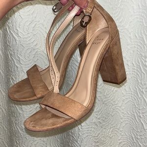 Tan Heels